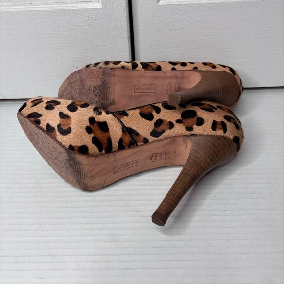 STEVEN by Steve Madden Leopard Print Calf HairPeep Toe Heels Size 8 - Picture 7 of 7